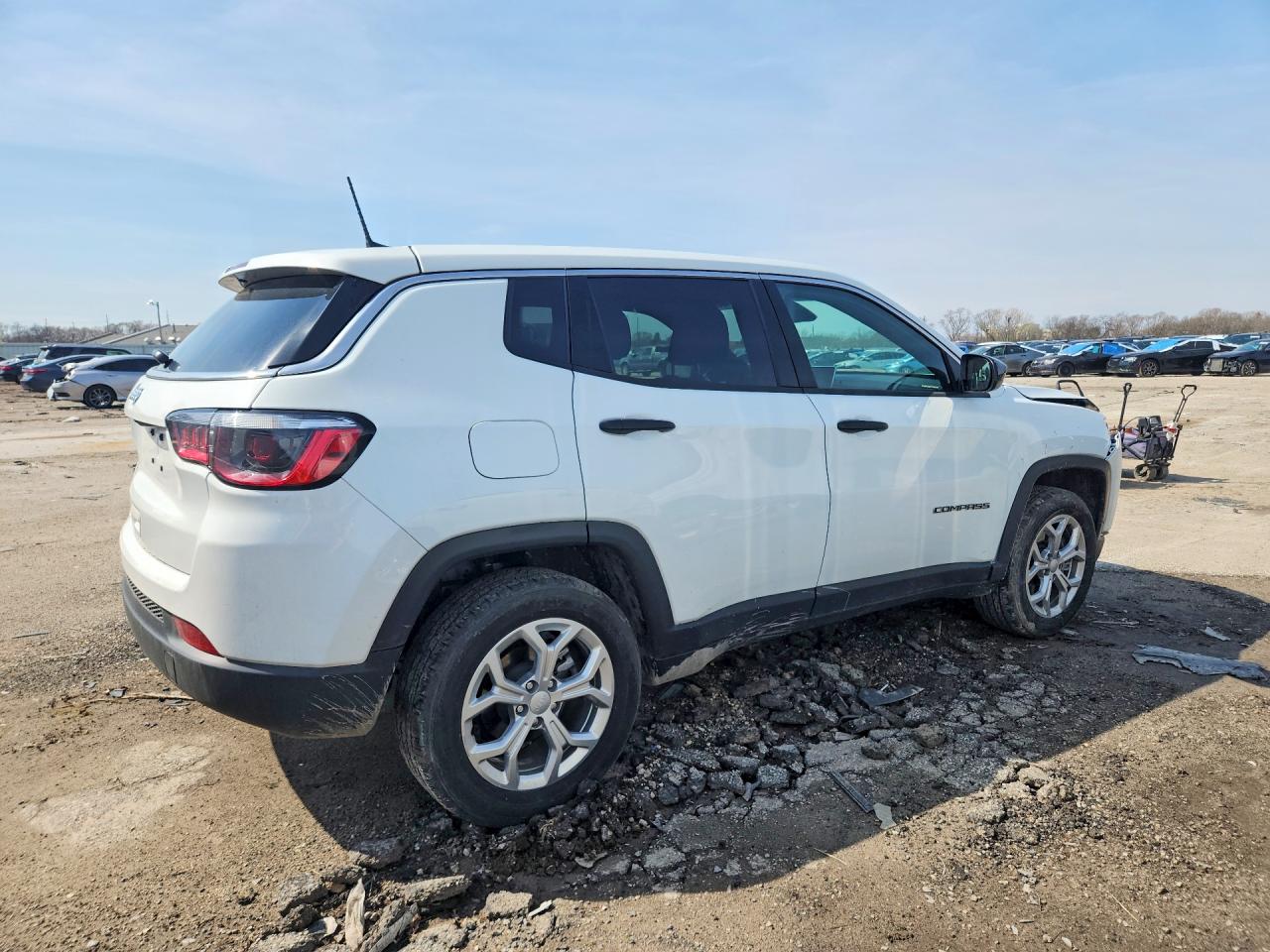 2024 JEEP COMPASS SPORT photo 3