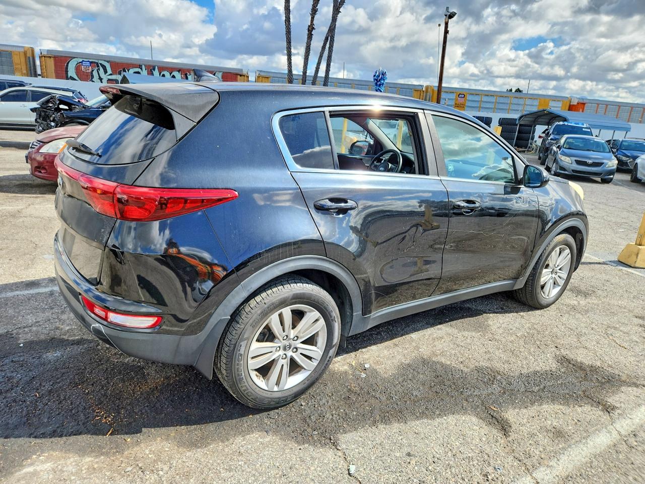 2019 KIA SPORTAGE LX photo 3