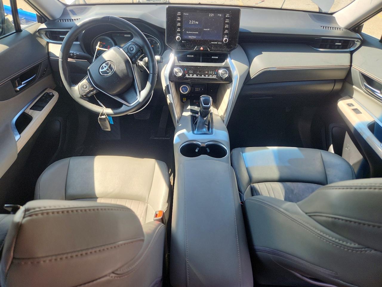 2021 TOYOTA VENZA XLE photo 15