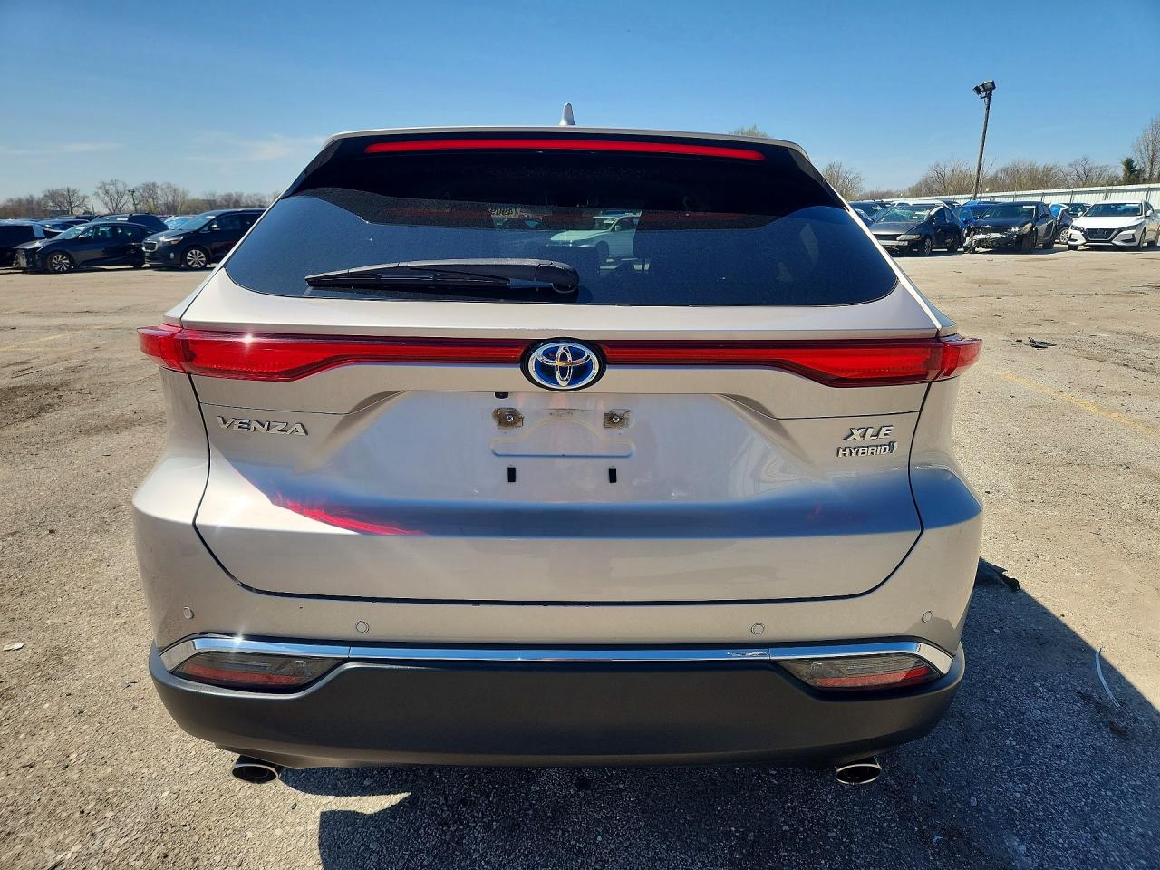 2021 TOYOTA VENZA XLE photo 11