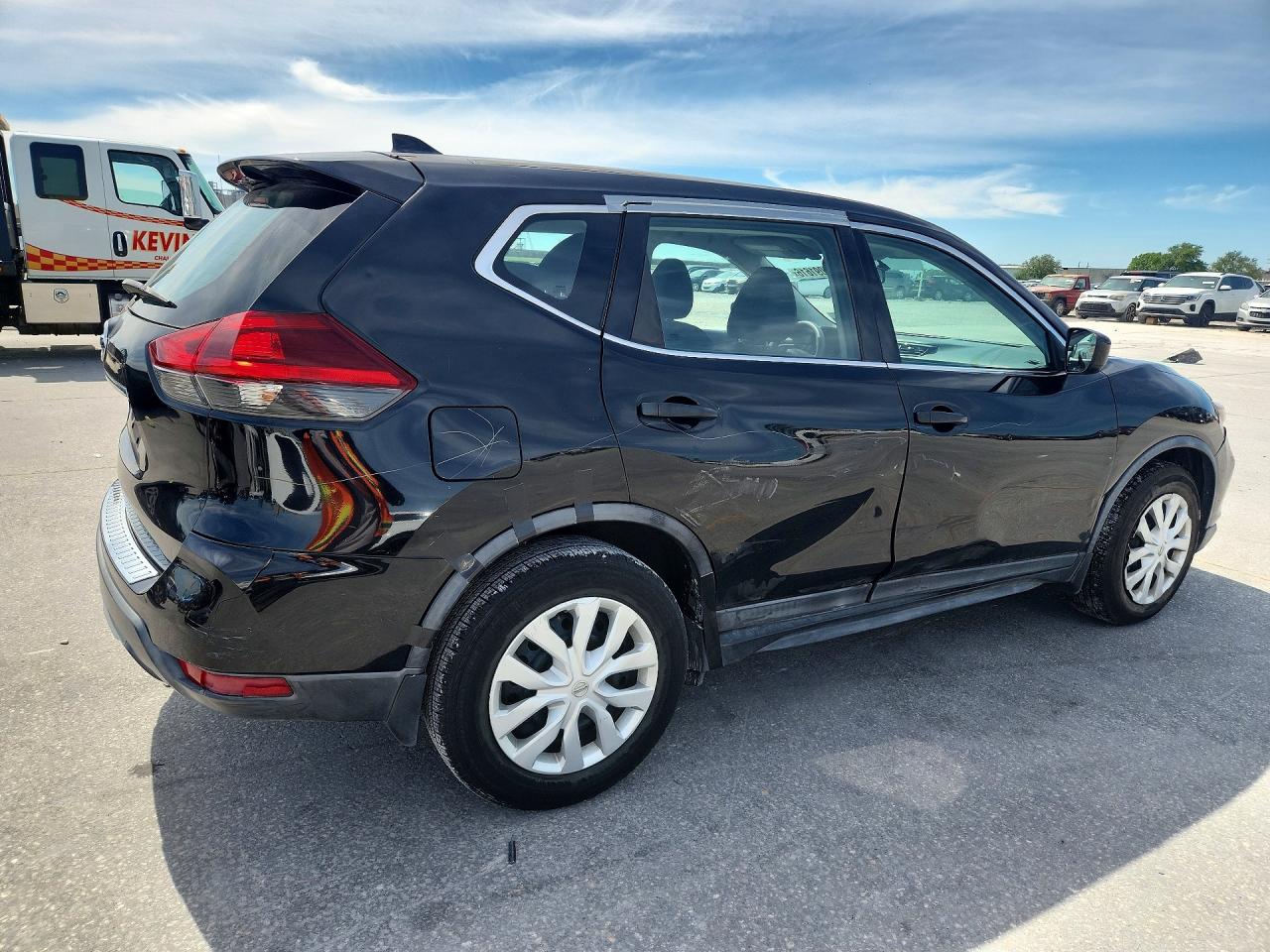 2018 NISSAN ROGUE S photo 3