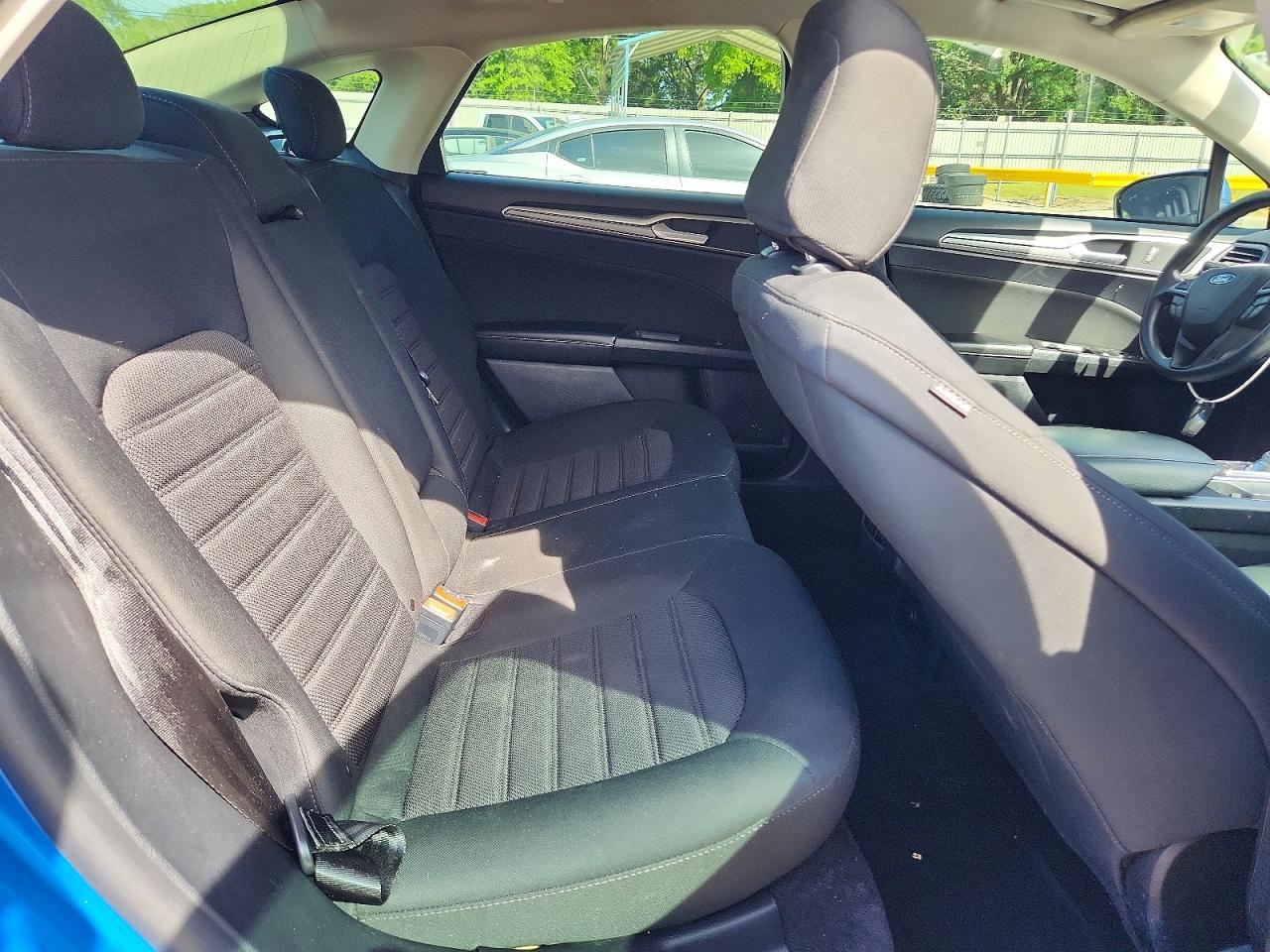 2020 FORD FUSION SE photo 19