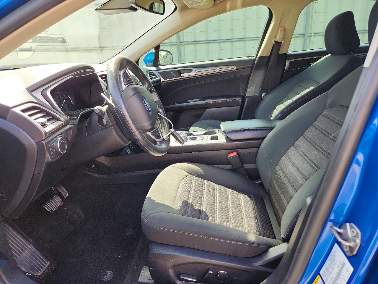 2020 FORD FUSION SE photo 13