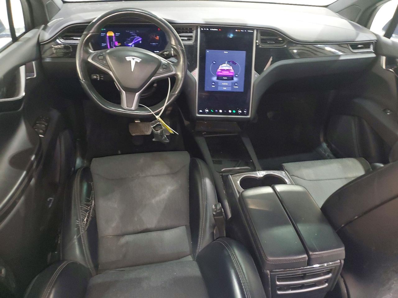 2018 TESLA MODEL X photo 8