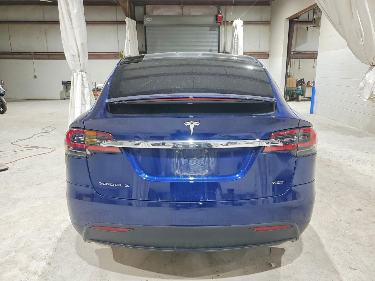 2018 TESLA MODEL X photo 6