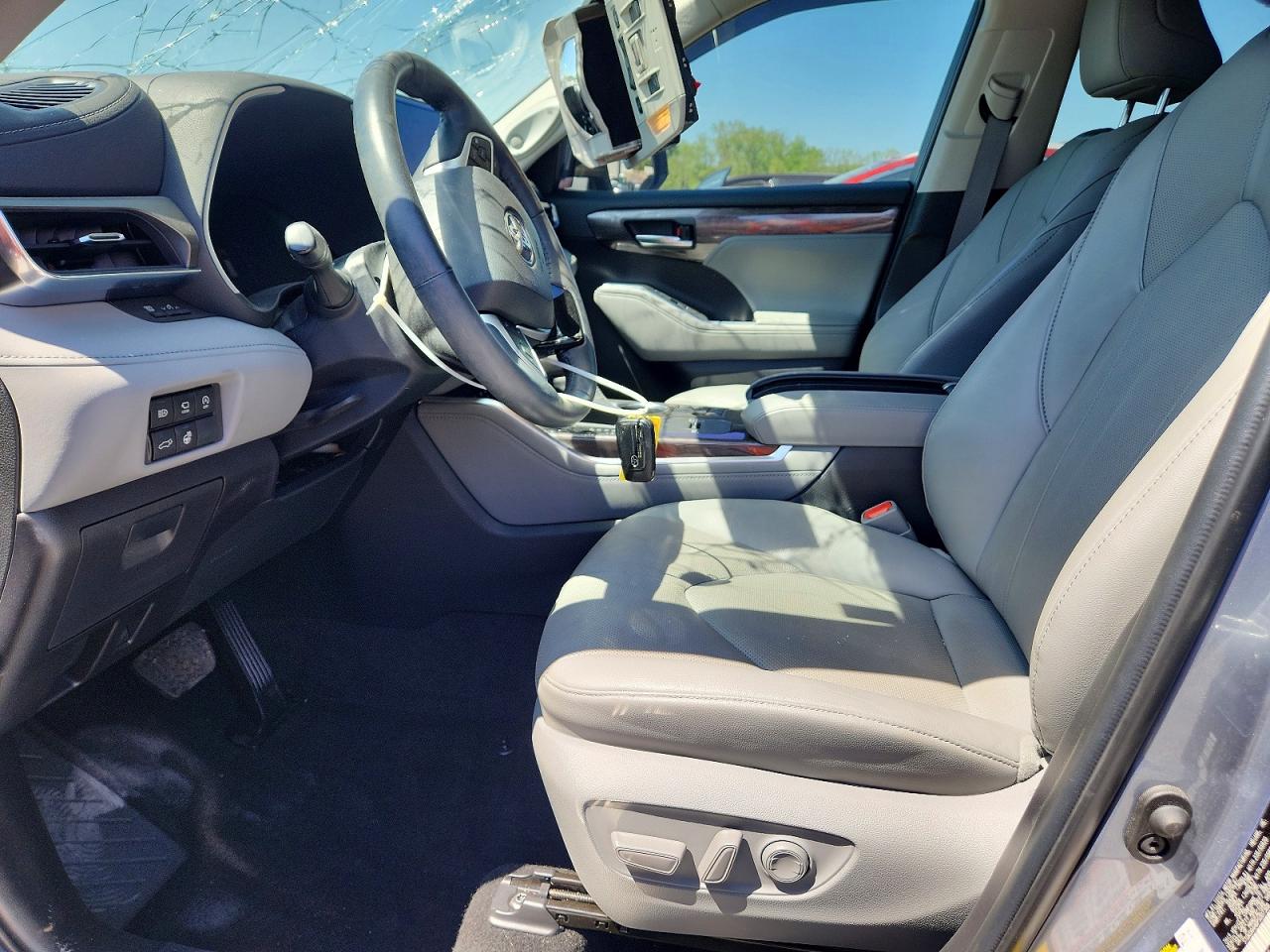 2023 TOYOTA HIGHLANDER LIMITED photo 13