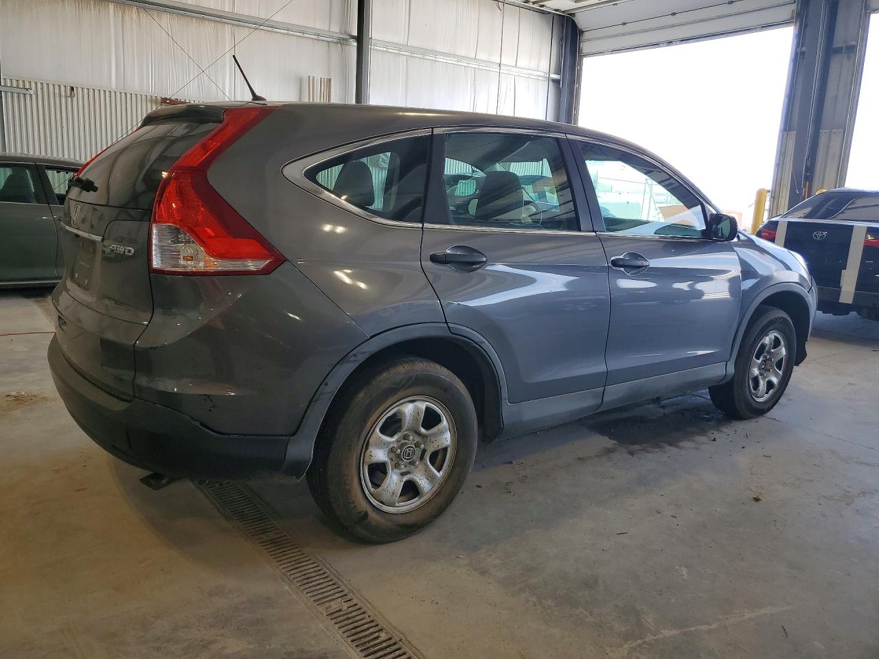 2014 HONDA CR-V LX photo 3