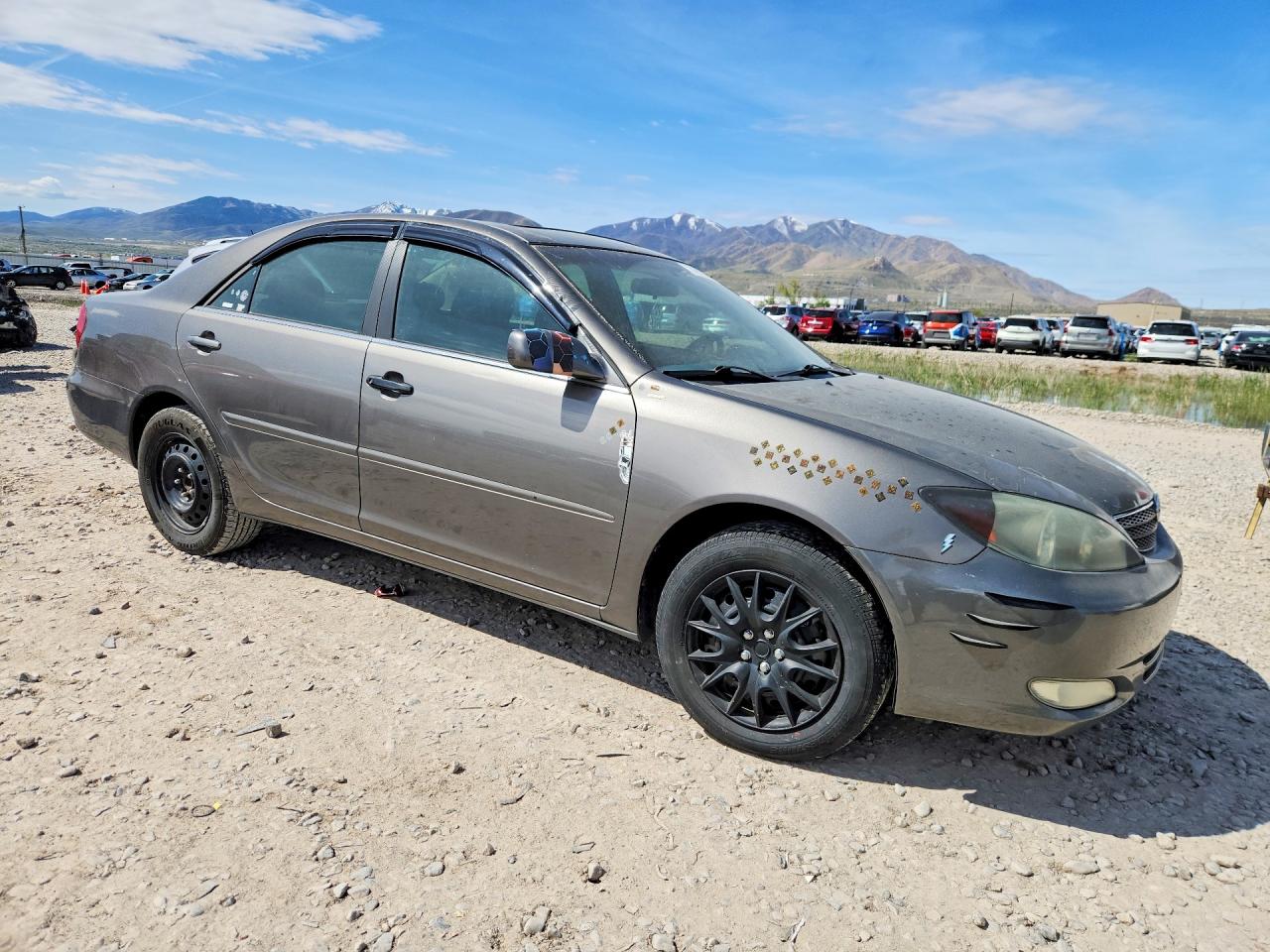 2004 TOYOTA CAMRY SE photo 10