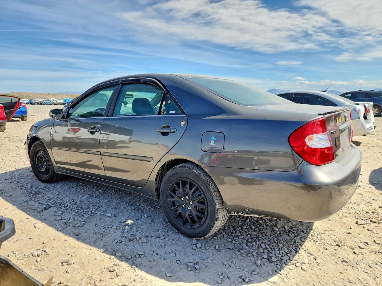 2004 TOYOTA CAMRY SE photo 4