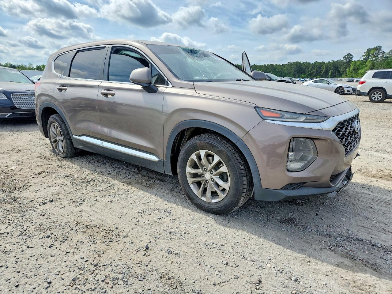 2019 HYUNDAI SANTA FE SE 2.4L photo 7