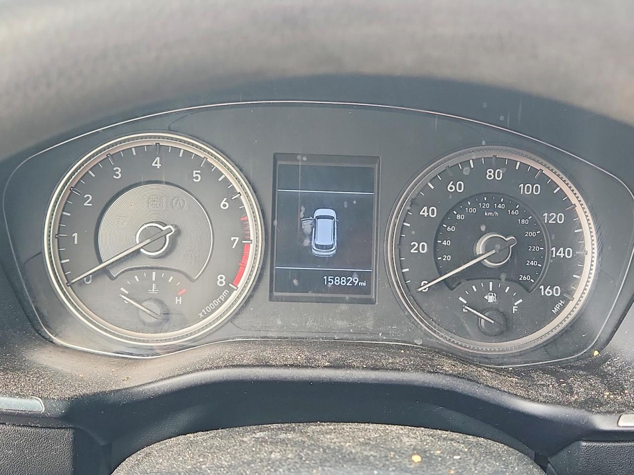 2019 HYUNDAI SANTA FE SE 2.4L photo 17