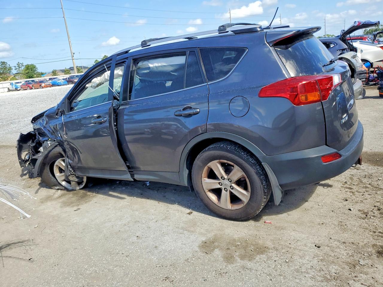 2014 TOYOTA RAV4 XLE photo 3