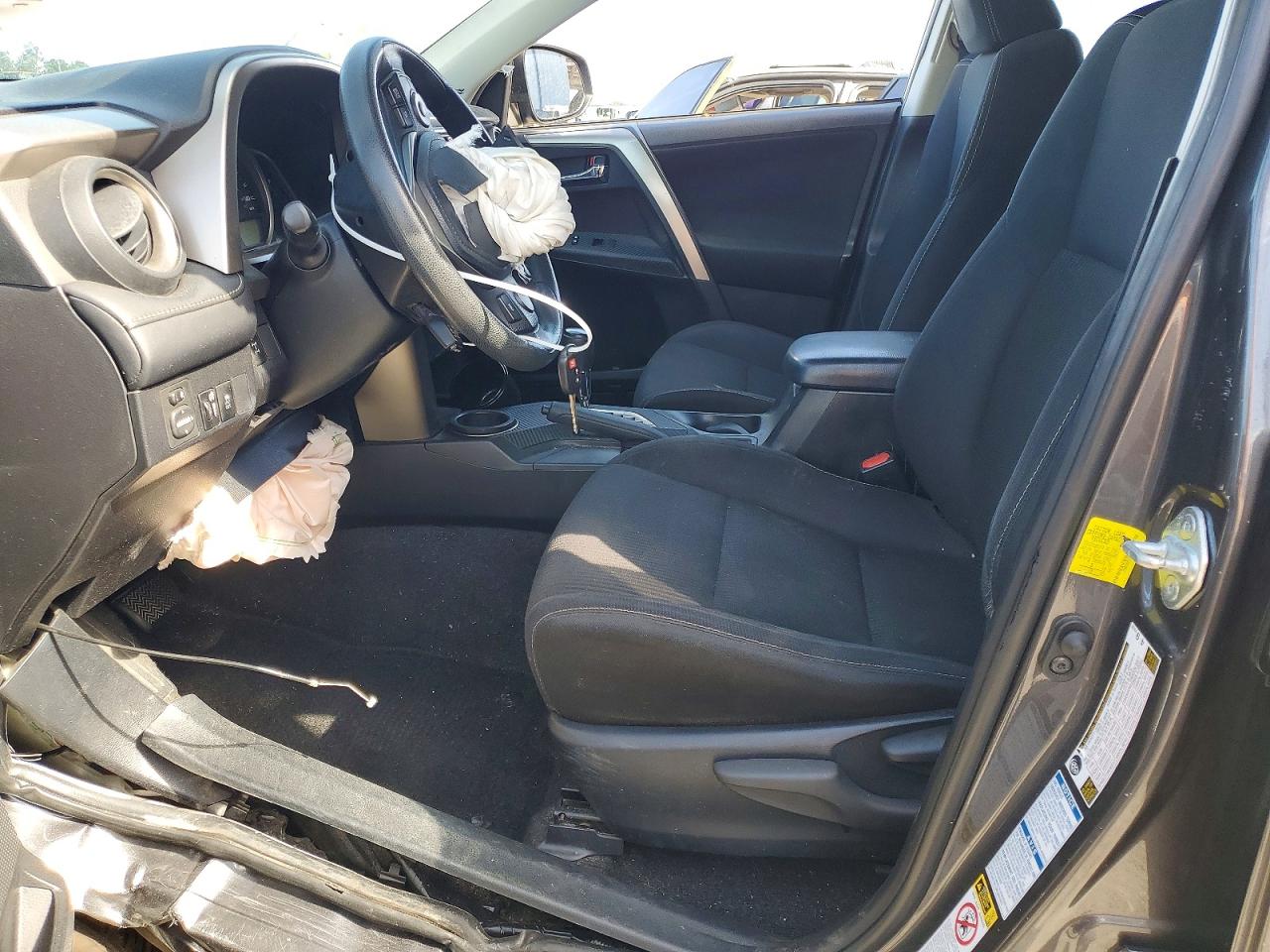 2014 TOYOTA RAV4 XLE photo 13