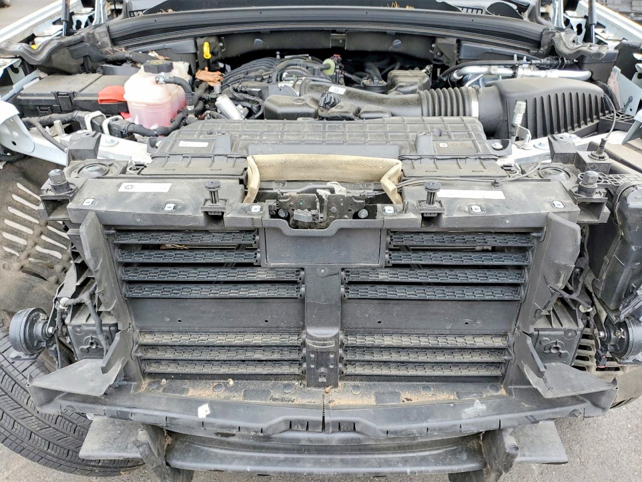 2024 JEEP GRAND CHEROKEE L LAREDO photo 23