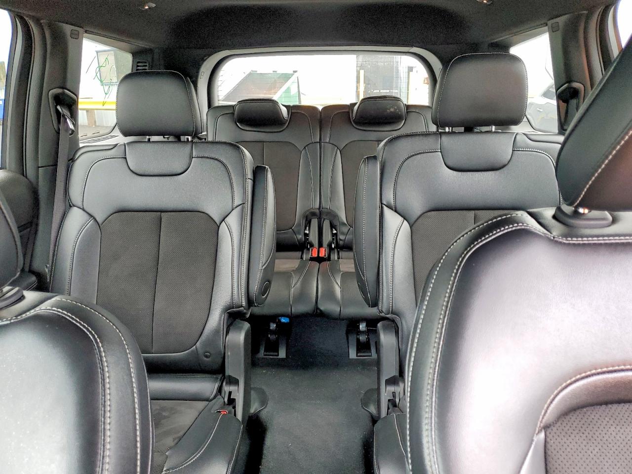 2024 JEEP GRAND CHEROKEE L LAREDO photo 19