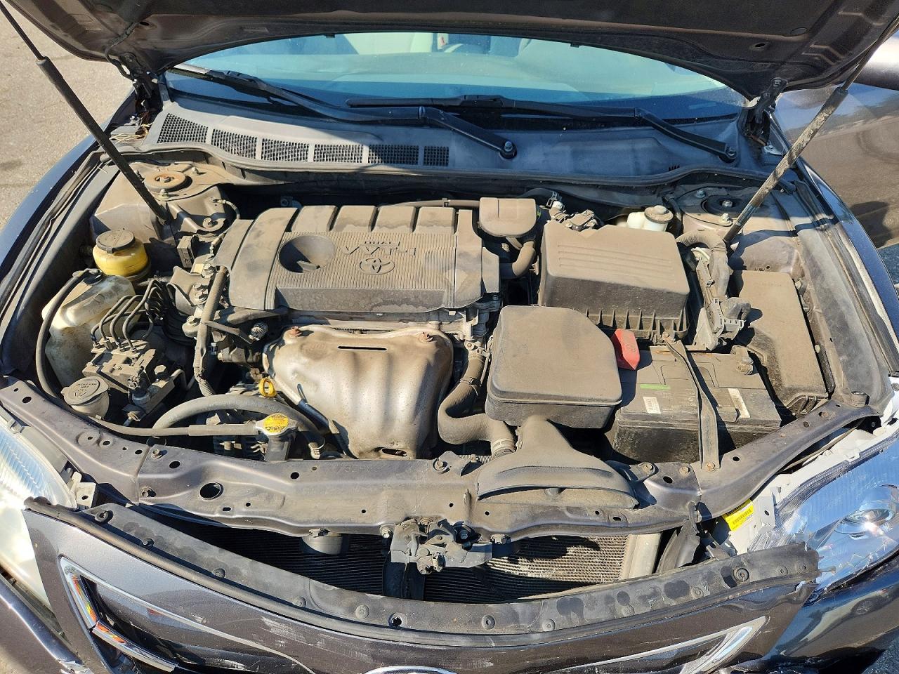 2011 TOYOTA CAMRY LE photo 11