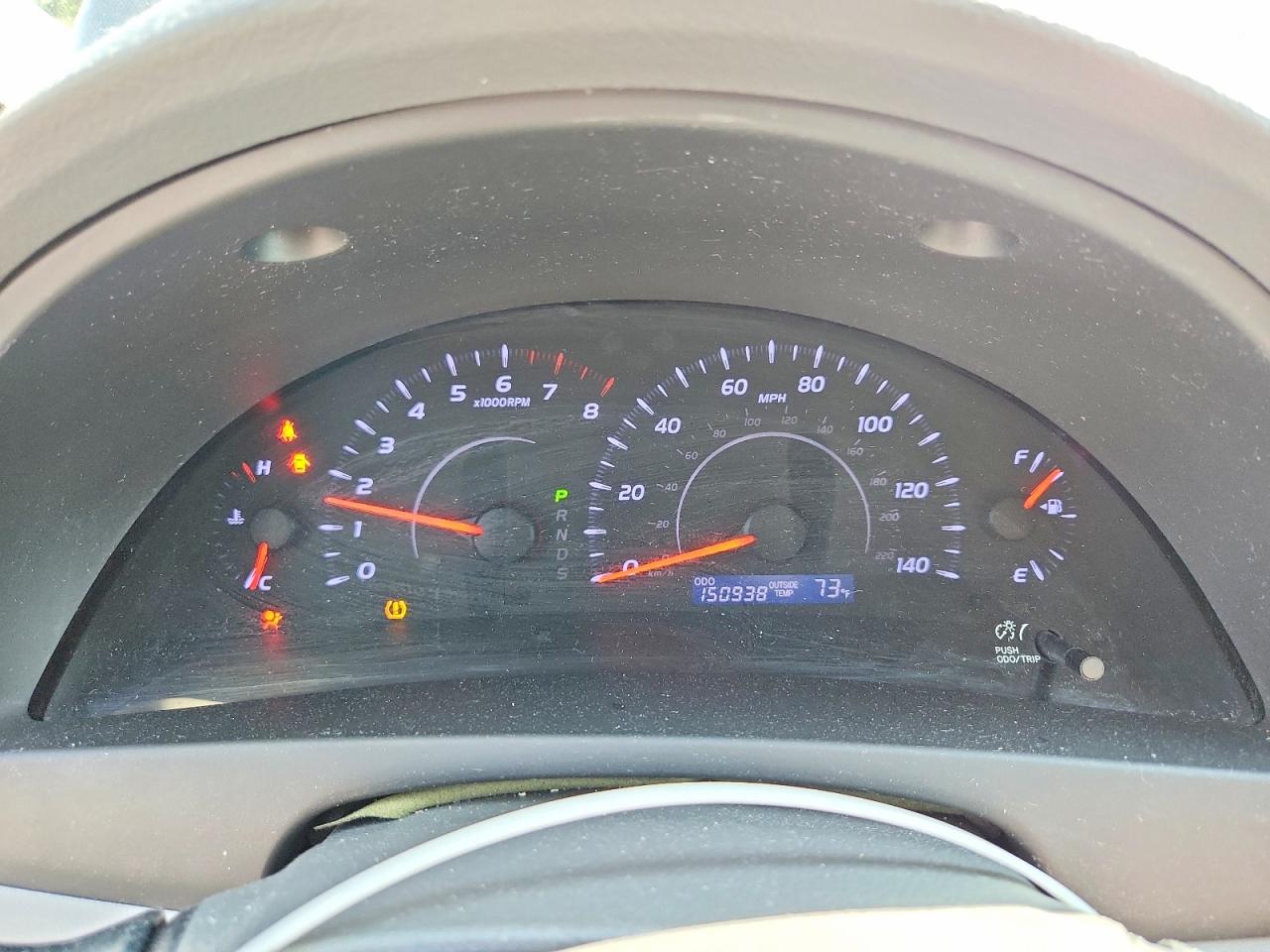 2011 TOYOTA CAMRY LE photo 9