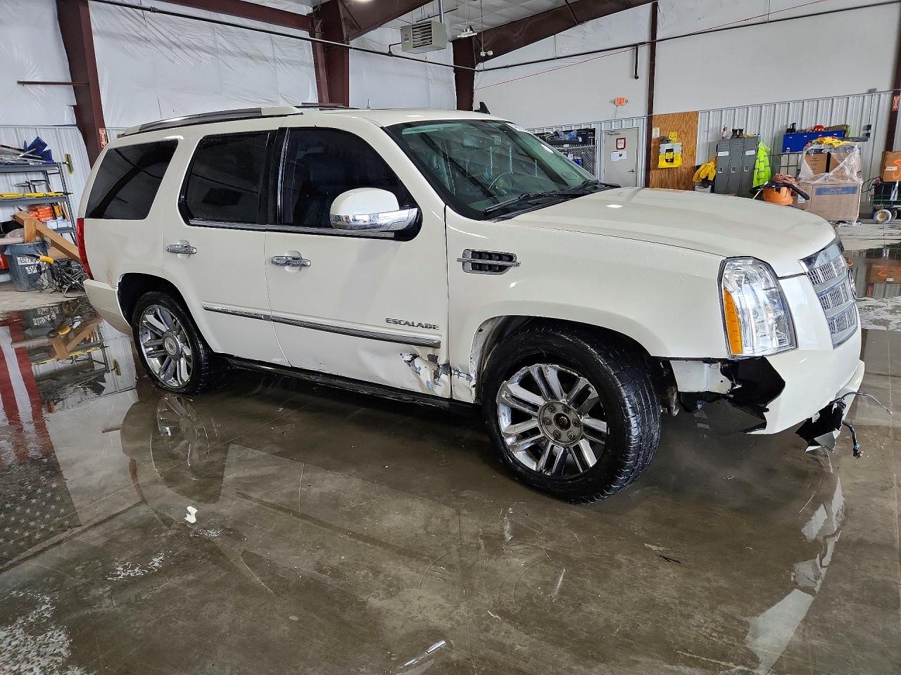 2012 CADILLAC ESCALADE PLATINUM photo 4