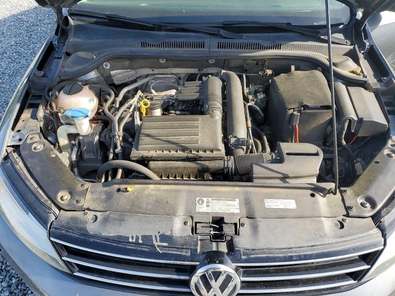 2017 VOLKSWAGEN JETTA SE photo 31