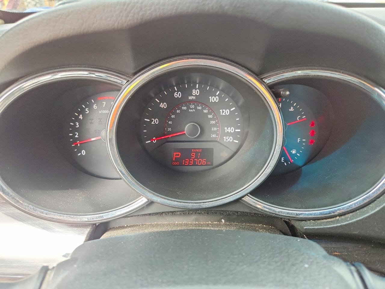 2011 KIA SORENTO LX photo 17