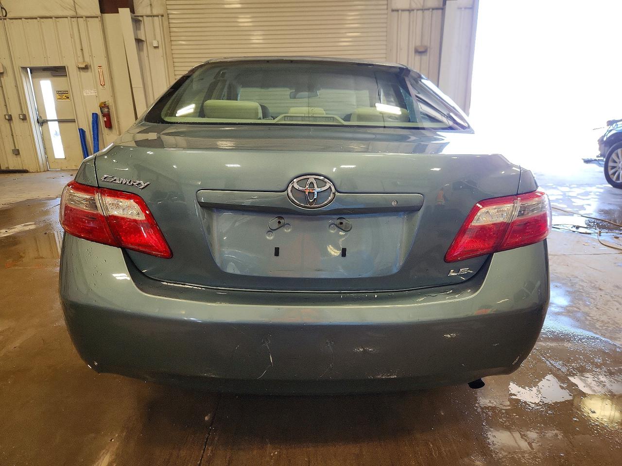 2009 TOYOTA CAMRY LE photo 16