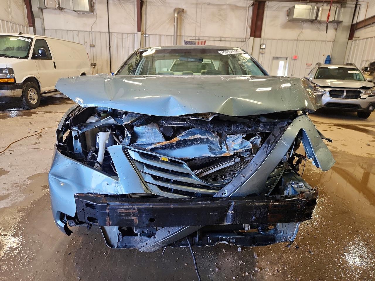 2009 TOYOTA CAMRY LE photo 13