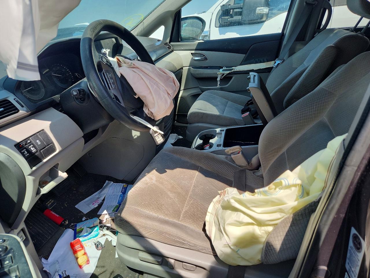 2016 HONDA ODYSSEY SE photo 19