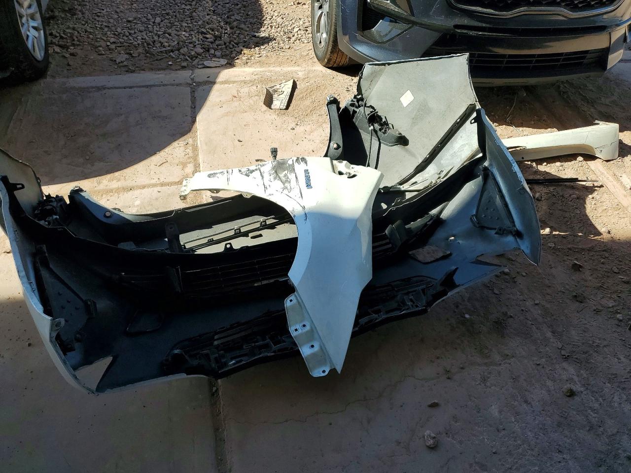 2016 TOYOTA PRIUS THREE photo 23