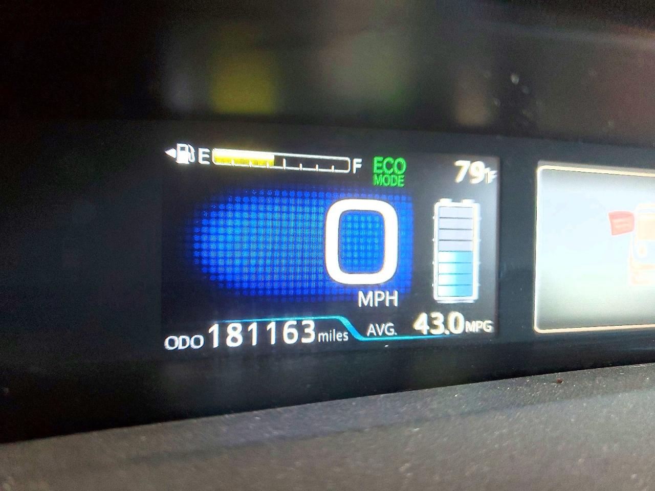 2016 TOYOTA PRIUS THREE photo 17
