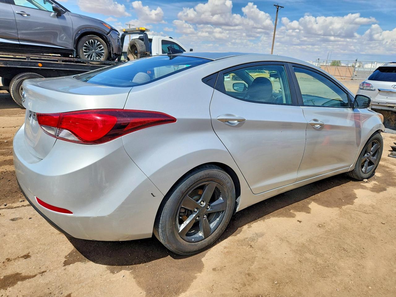 2016 HYUNDAI ELANTRA SE photo 3