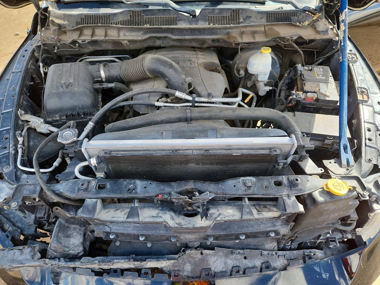 2014 RAM 1500 SPORT photo 21