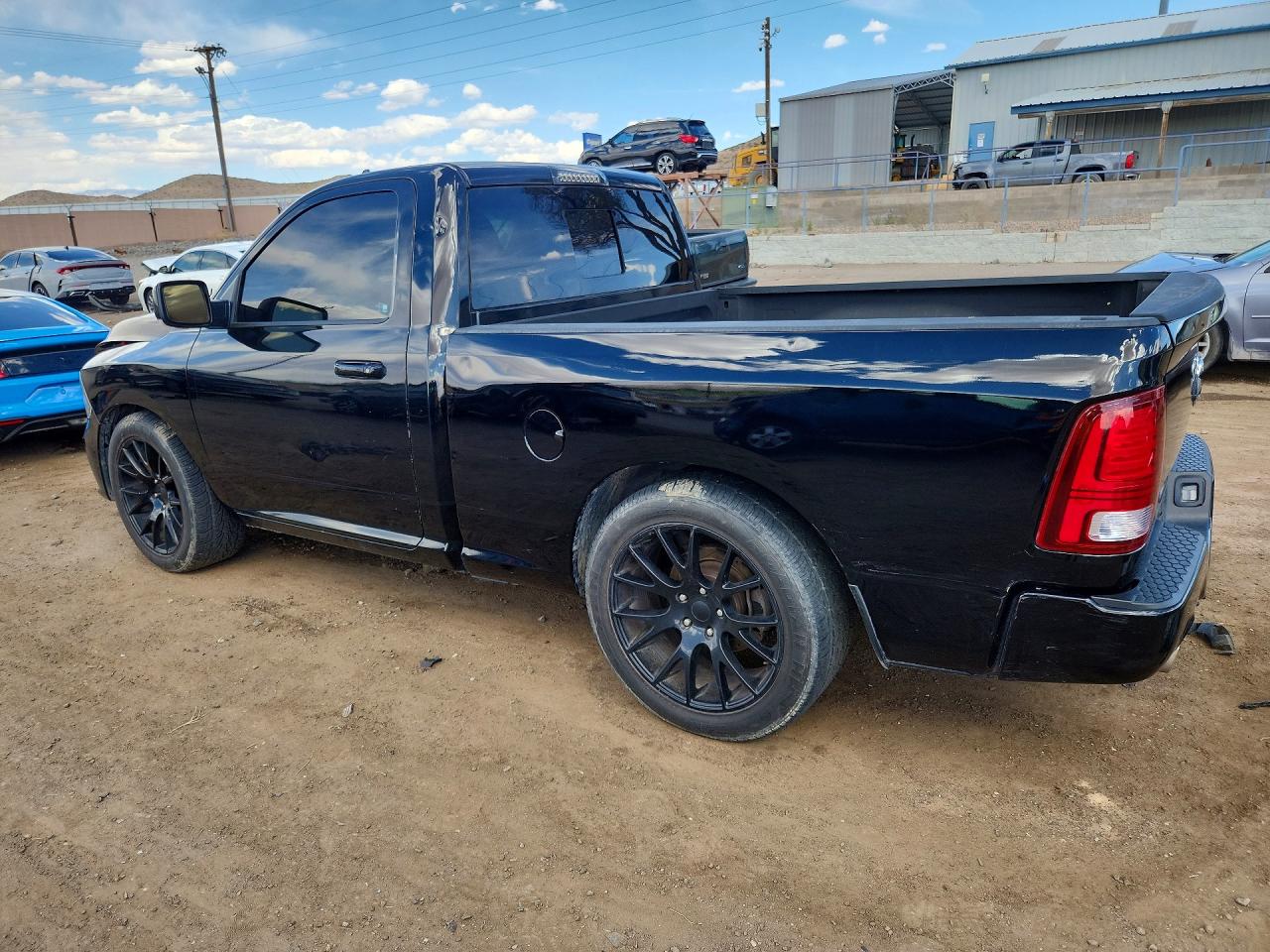 2014 RAM 1500 SPORT photo 3