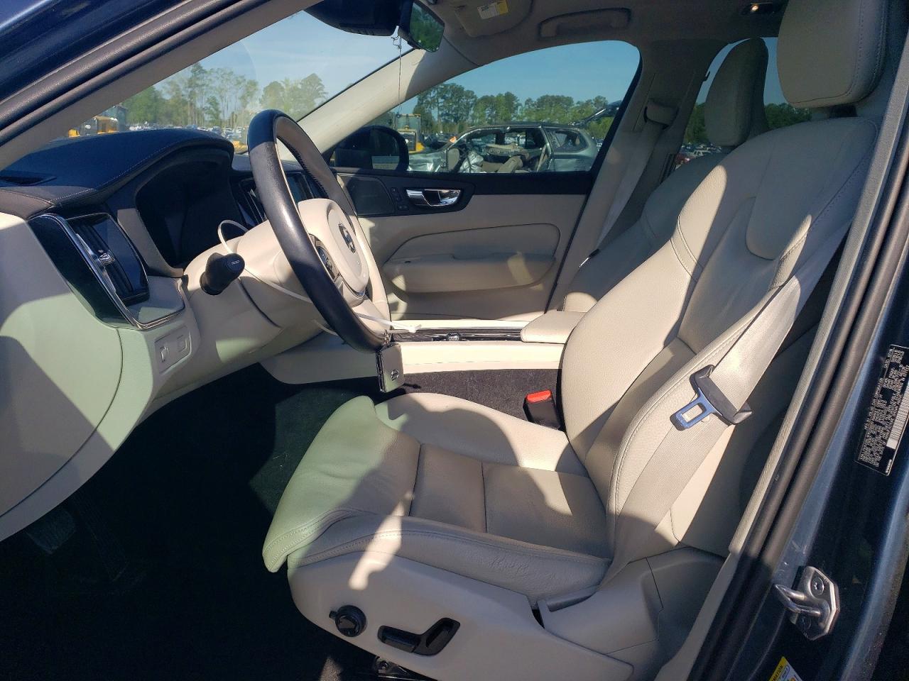 2019 VOLVO XC60 T6 INSCRIPTION photo 19