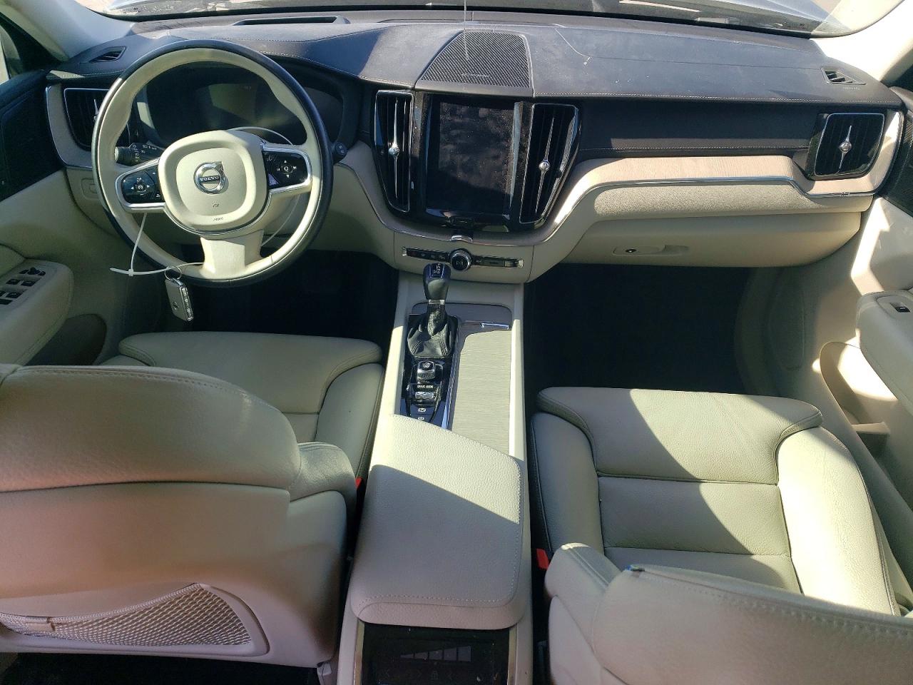 2019 VOLVO XC60 T6 INSCRIPTION photo 22
