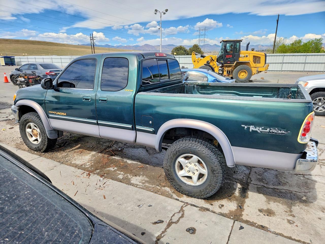 2001 TOYOTA TUNDRA LIMITED photo 4