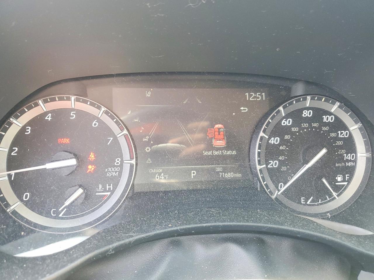 2021 TOYOTA HIGHLANDER XLE photo 9