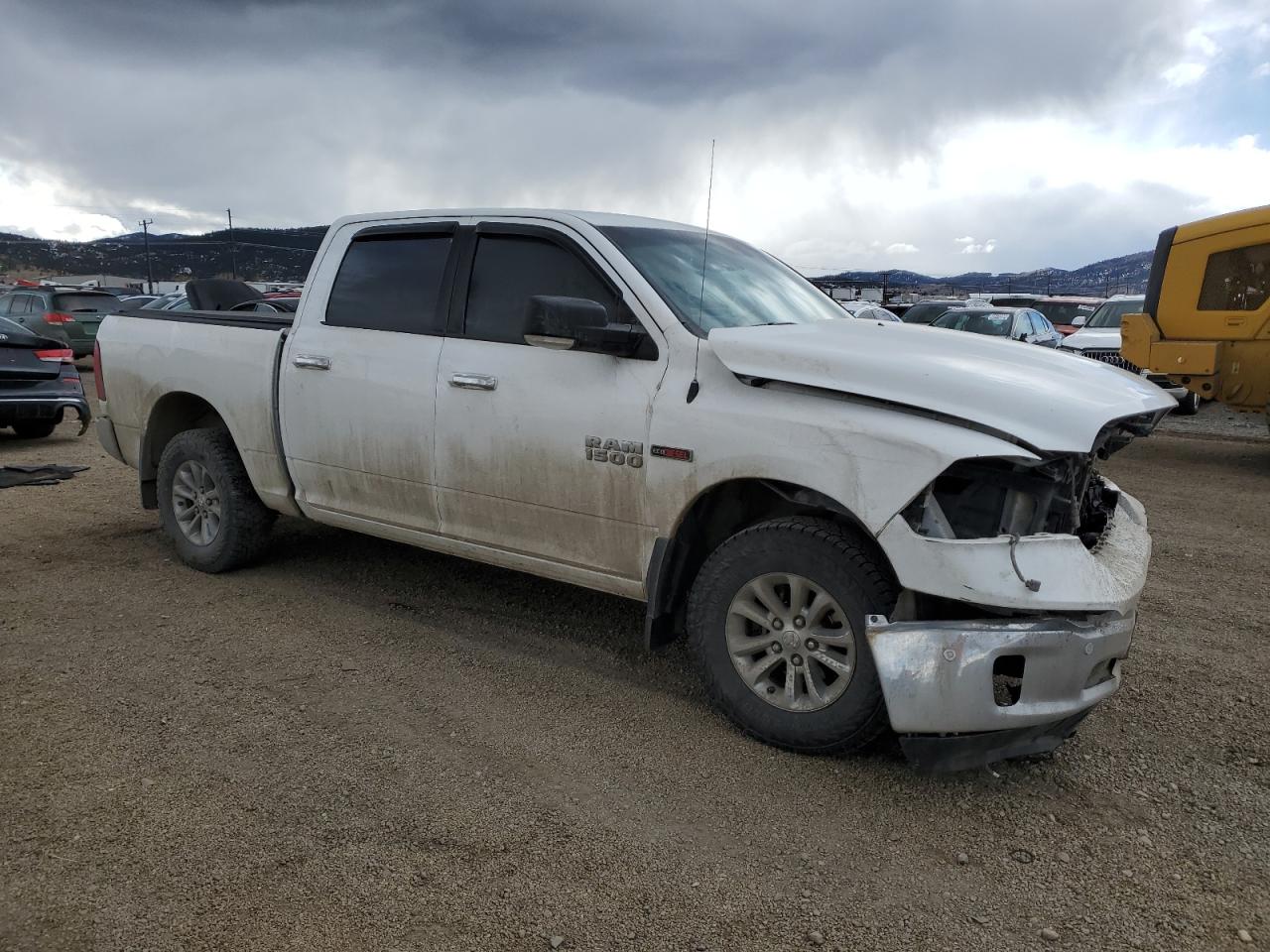 2016 RAM 1500 SLT photo 7