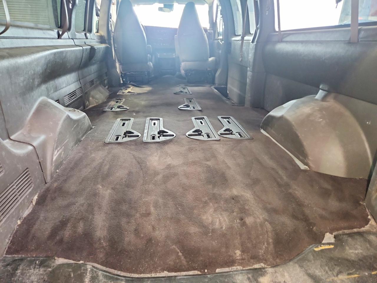 2021 CHEVROLET EXPRESS G3500 LT photo 10