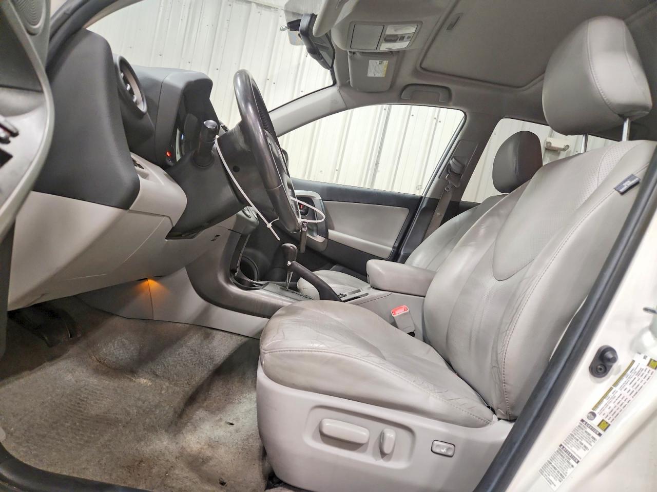 2010 TOYOTA RAV4 LIMITED photo 13