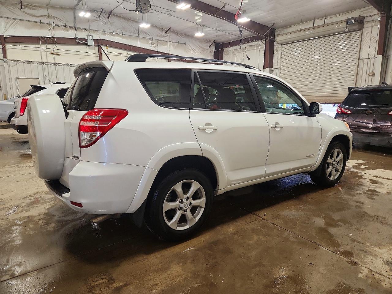 2010 TOYOTA RAV4 LIMITED photo 5