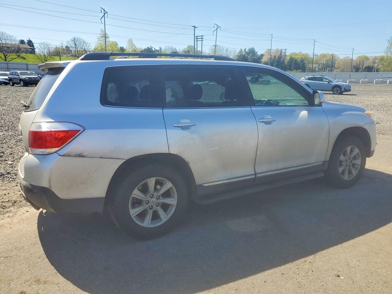2013 TOYOTA HIGHLANDER SE photo 5