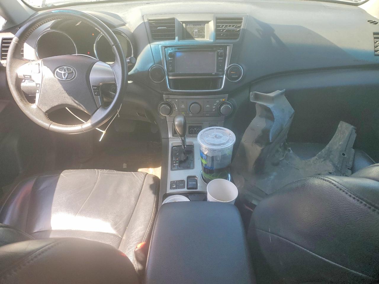 2013 TOYOTA HIGHLANDER SE photo 15