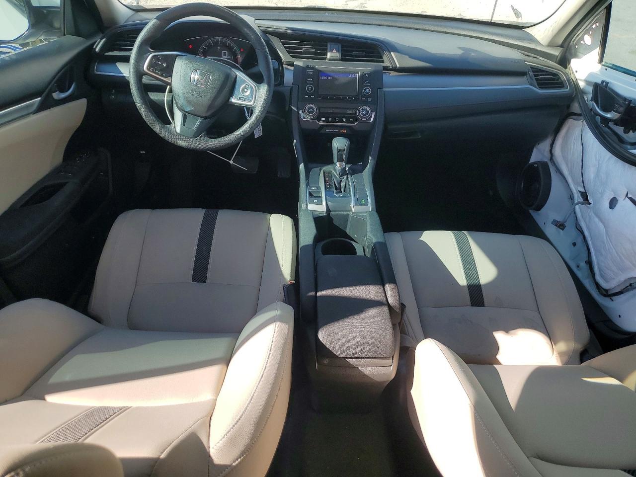 2017 HONDA CIVIC LX photo 8