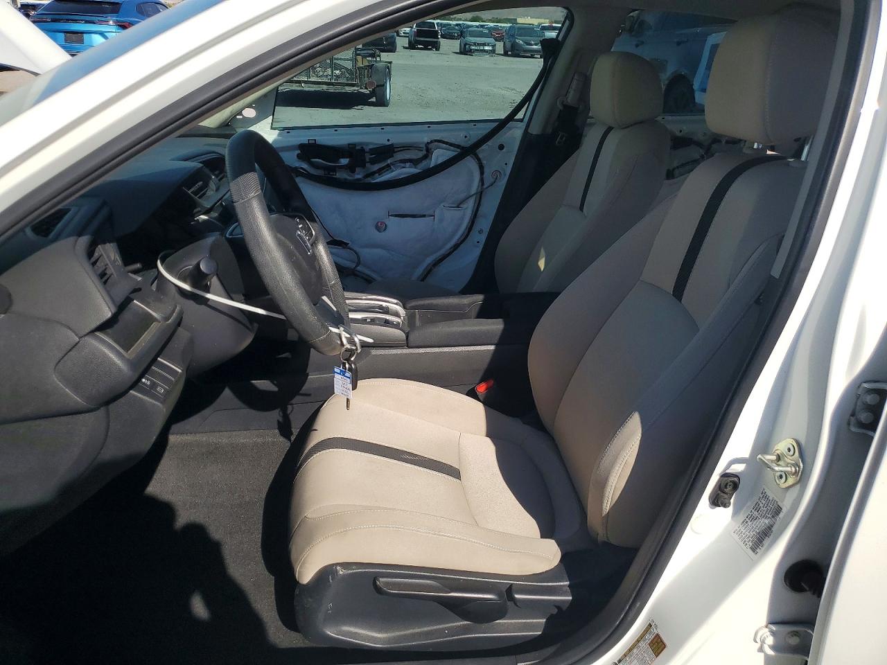 2017 HONDA CIVIC LX photo 7