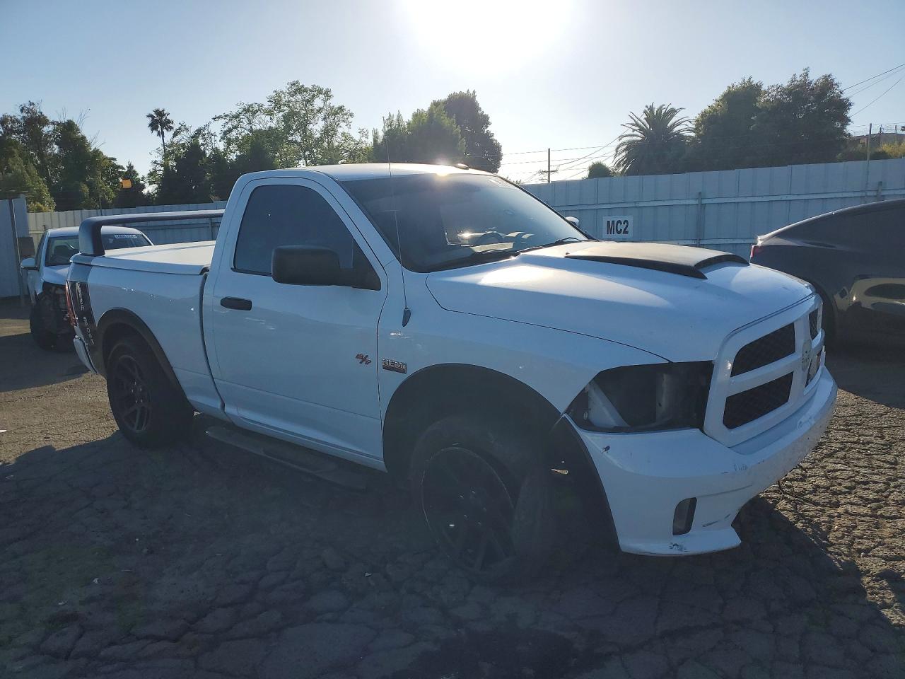 2014 RAM 1500 ST photo 7