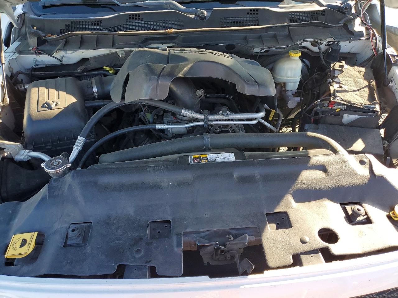 2014 RAM 1500 ST photo 21