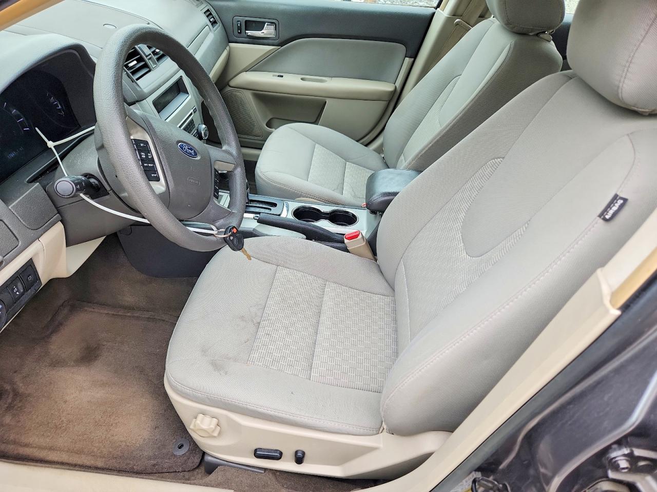 2012 FORD FUSION SE photo 13