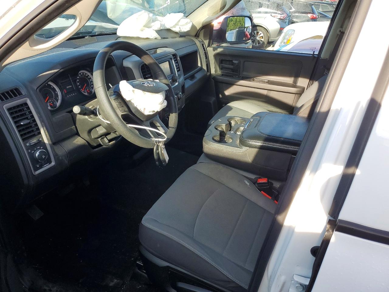 2024 RAM 1500 CLASSIC TRADESMAN photo 7
