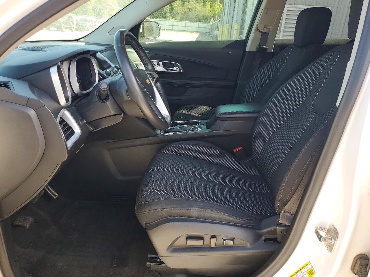 2017 CHEVROLET EQUINOX LT photo 13