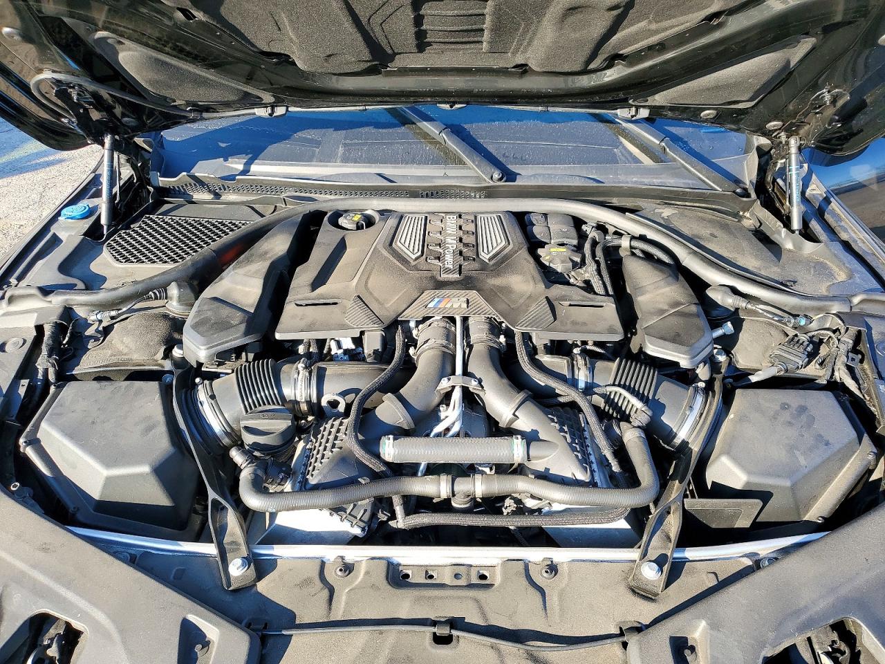 2022 BMW M8 photo 21